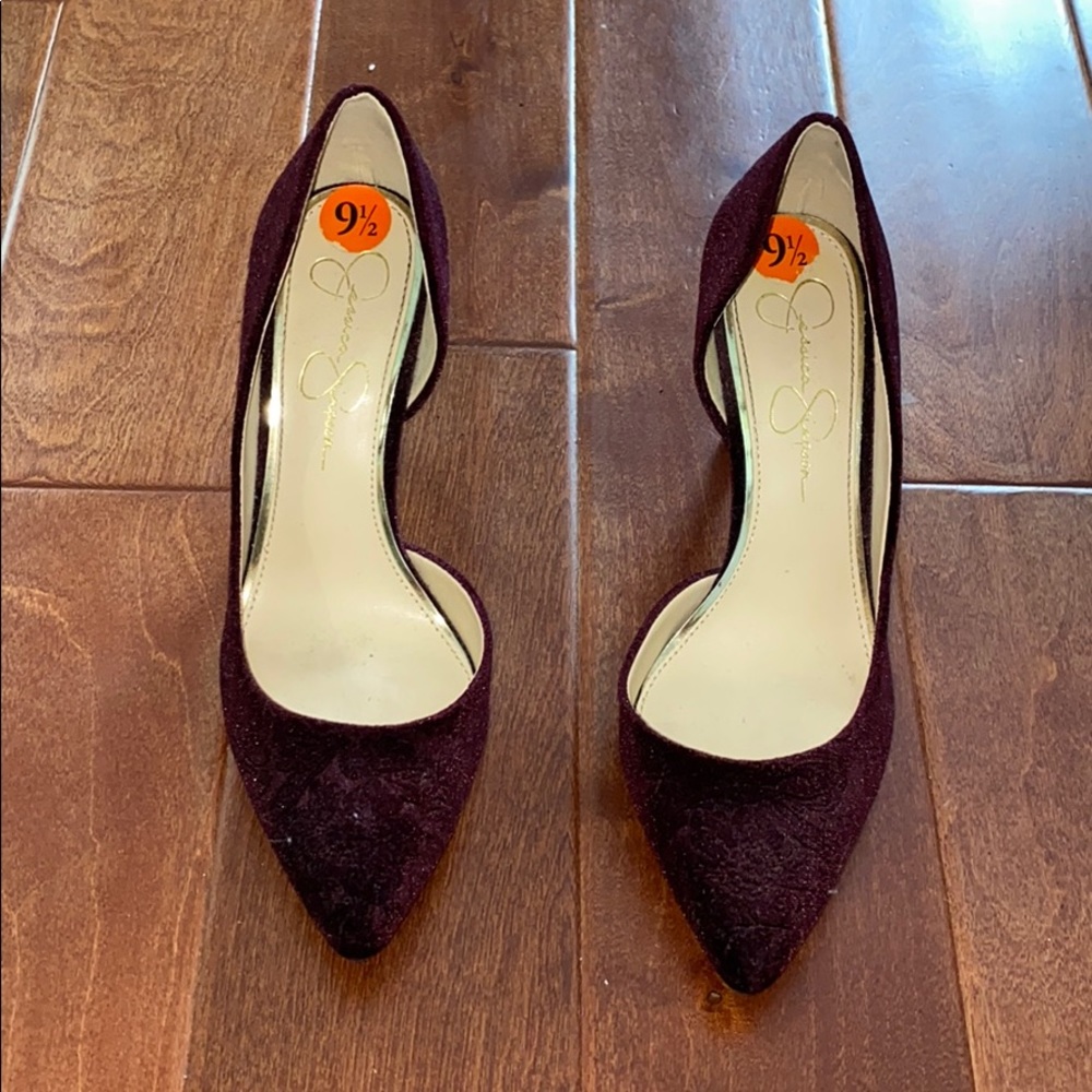 Burgundy rose suedes heels